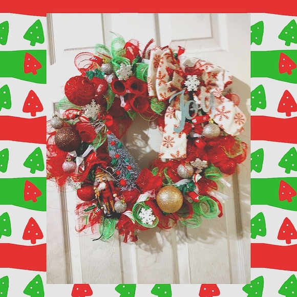 Holiday wreaths - Picture 11 of 12